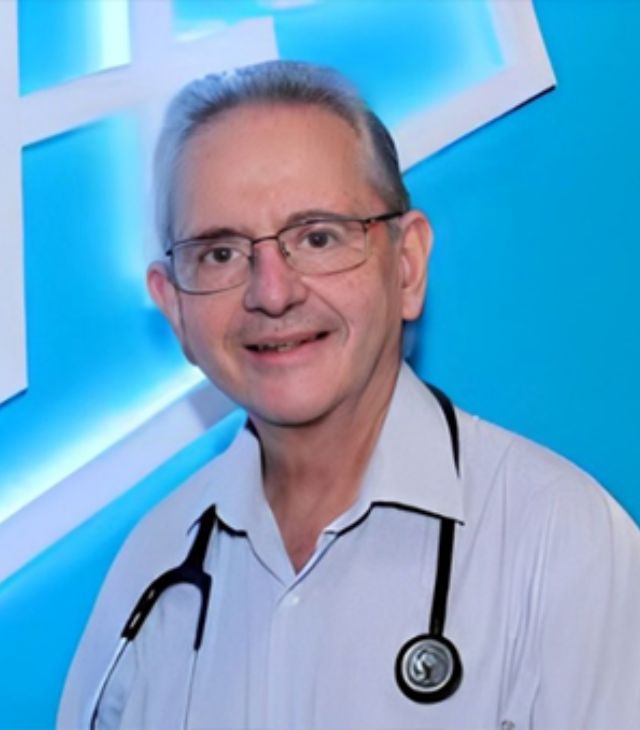 Dr Arnold Bush, Internal Medicine at Leuaina General Hospital